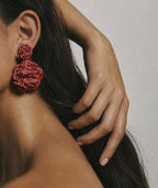 Pendientes Peonía de HALM con diseño floral escultórico